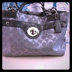 Coach shoulder bag in grey fabric and leather